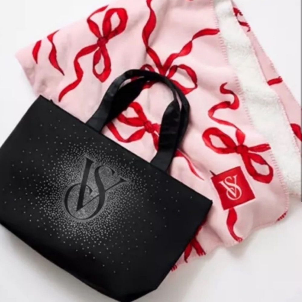 Victoria’s Secret Shine Tote Bag and Sherpa Blanket NWT